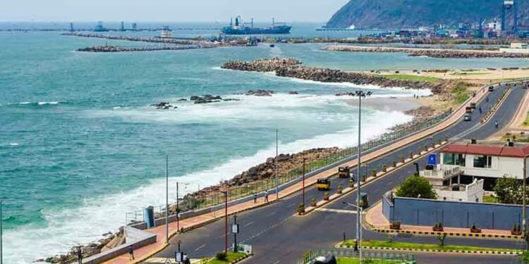 Famous hangout spots in Vizag that are ever busy with youth