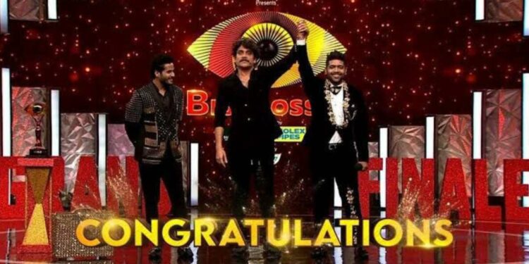 Singer Revanth lifts Bigg Boss Telugu Season 6 trophy, Srihan gets Rs 40 lakhs prize money