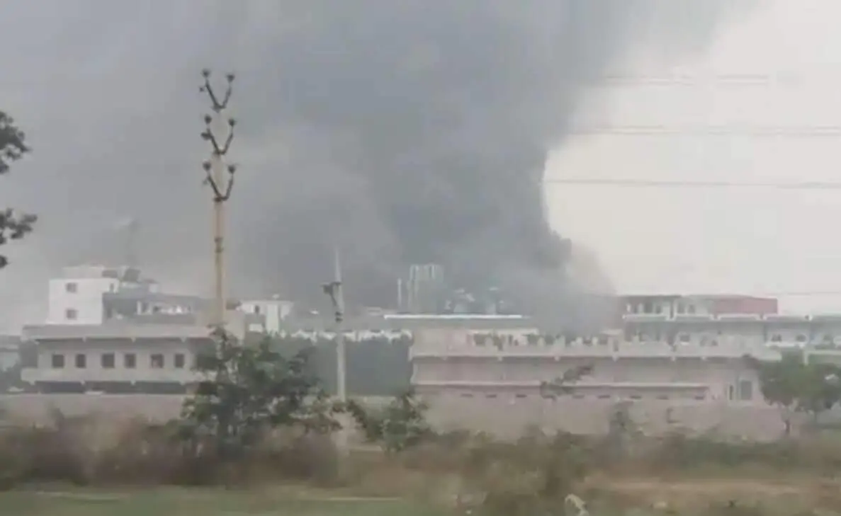 Tragic accident in Atchutapuram SEZ, reactor blast at pharma company causes panic