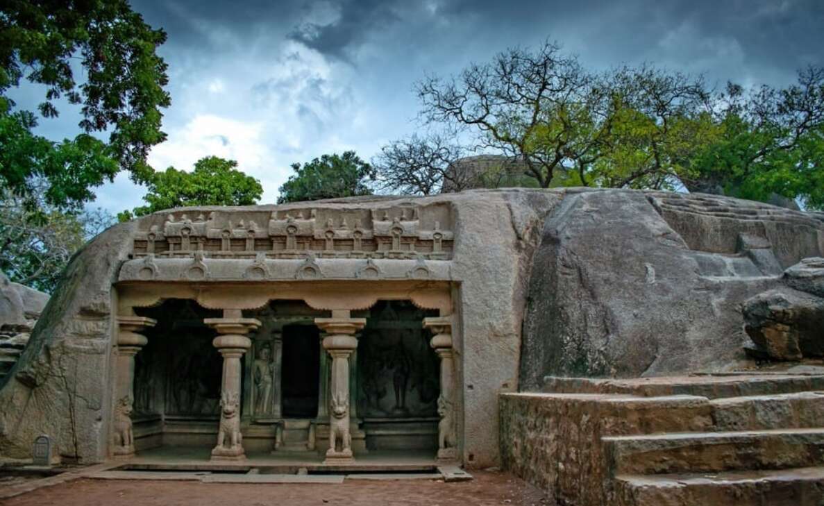 Best tourist caves in South India