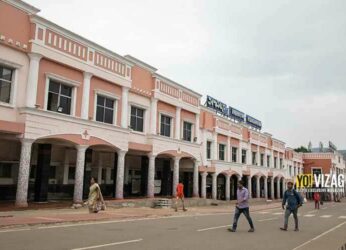 Visakhapatnam: Waltair Division achieves highest ever non-fare revenue of 5.52 crores