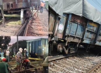 Coal-laden goods train derails in Visakhapatnam, 5 wagons off-track