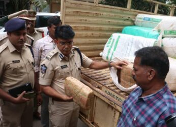 Vizag: Chennai-bound truck seized with 1,000 kilos ganja, five smugglers arrested