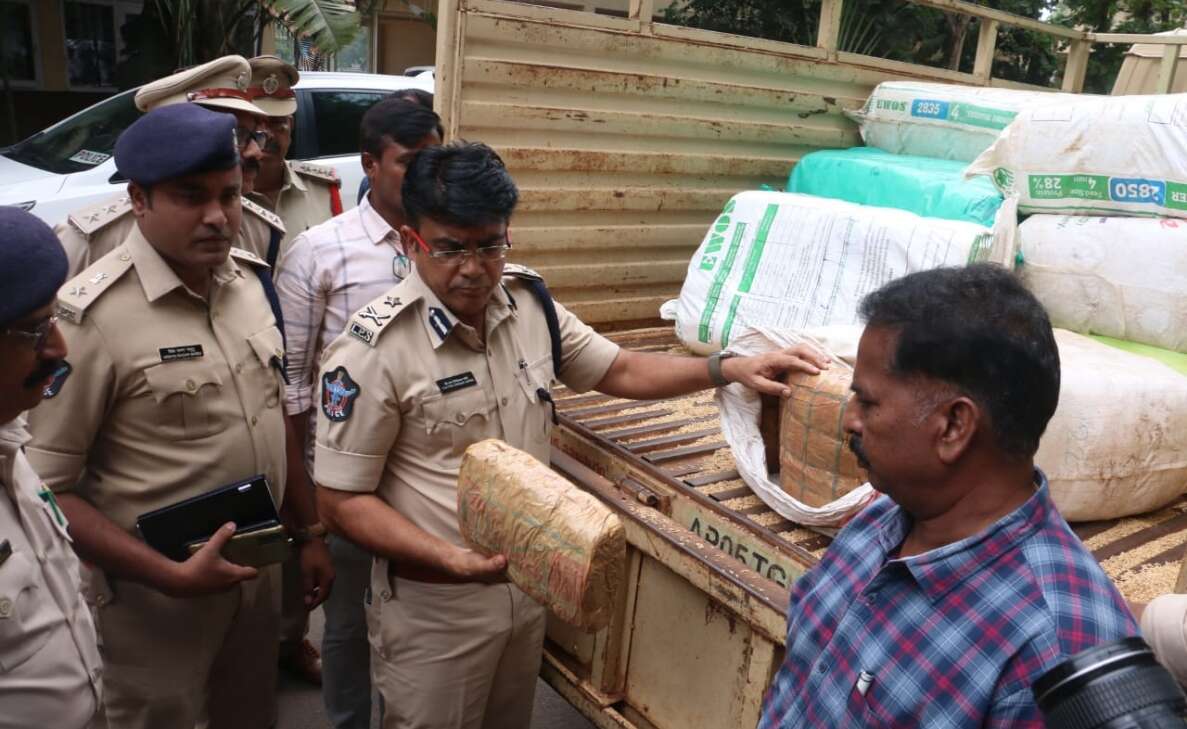 Visakhapatnam: Chennai-bound truck seized with 1,000 kilos ganja, five smugglers arrested