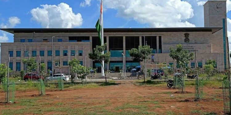 Andhra Pradesh High Court quashes GO No 1
