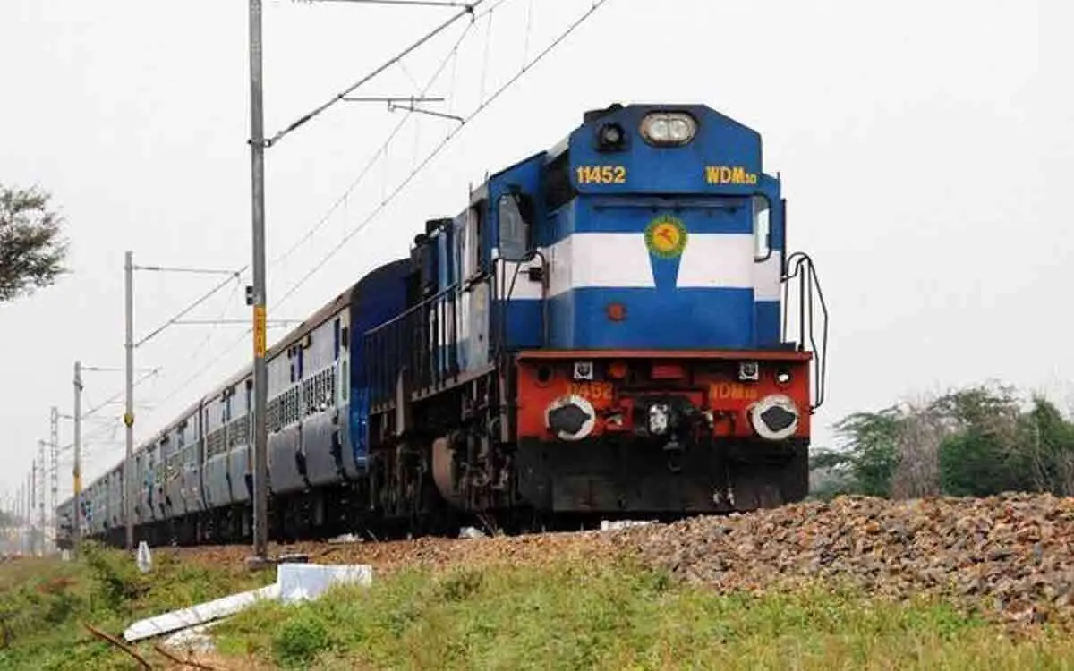 Visakhapatnam-bound Ratnachal and Simhadri express trains to run only up to Anakapalli
