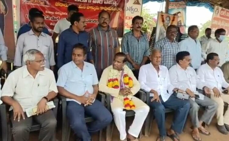 KA Paul takes part in relay fast against Visakhapatnam Steel Plant privatisation