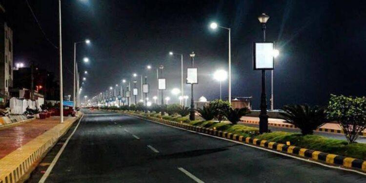 Visakhapatnam City Police clear air on night time restrictions on beach road
