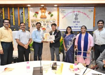 DRM office in Visakhapatnam bags award for implementation of official language