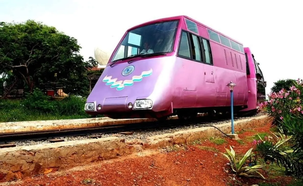 Visakhapatnam: Toy train on Kailasagiri back on track