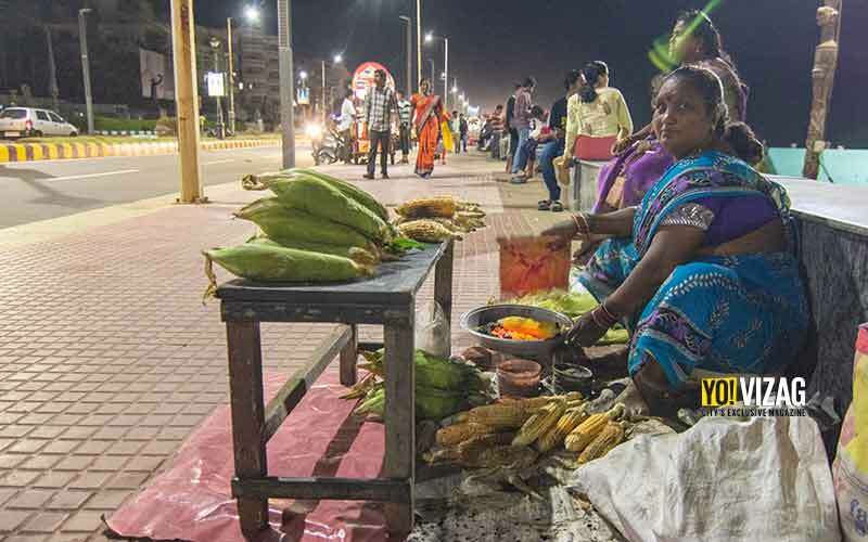 Street food to try in Vizag to satisfy your monsoon evening cravings