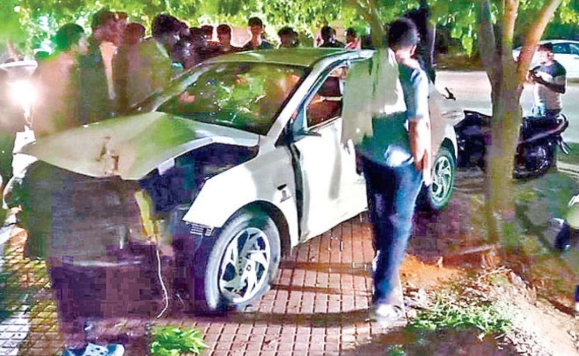 Visakhapatnam: Out-of-control car crashes into bike near Radisson Blu, three die in the accident