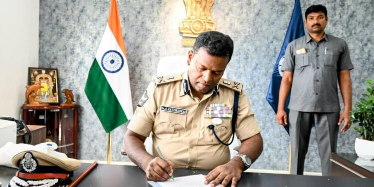 A Ravi Shankar IPS assumes charge as Commissioner of Visakhapatnam City Police