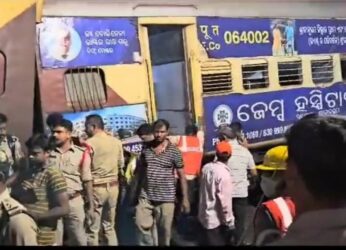 10 lakh ex gratia to kin of deceased in Visakhapatnam-Rayagada train accident in Vizianagaram