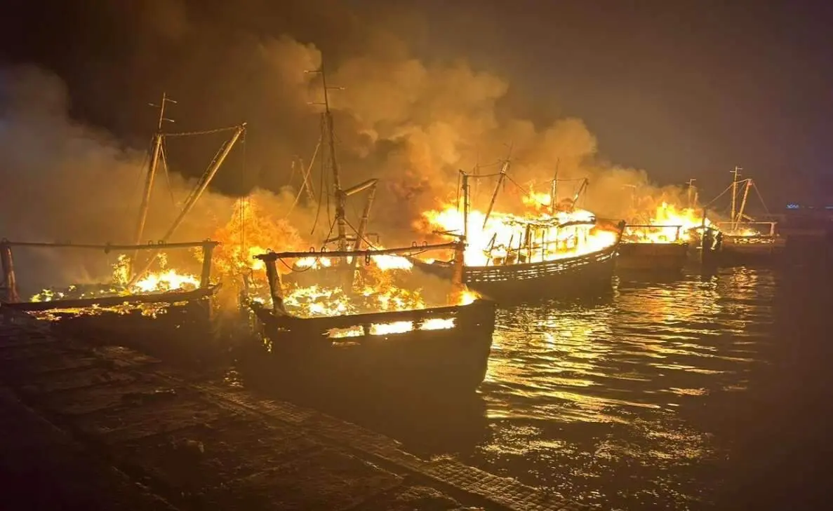 Disastrous fire accident in Visakhapatnam Fishing Harbour claims several livelihoods