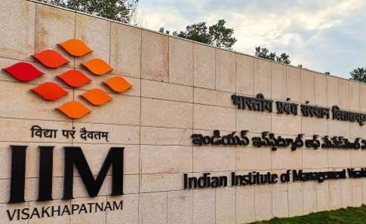 IIM Visakhapatnam grabs the prestigious PRSI award