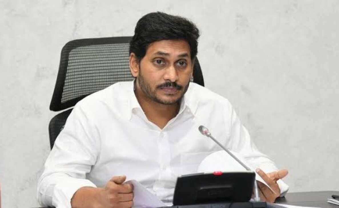 CM Jagan discusses plans of shifting to Visakhapatnam by December at cabinet meeting