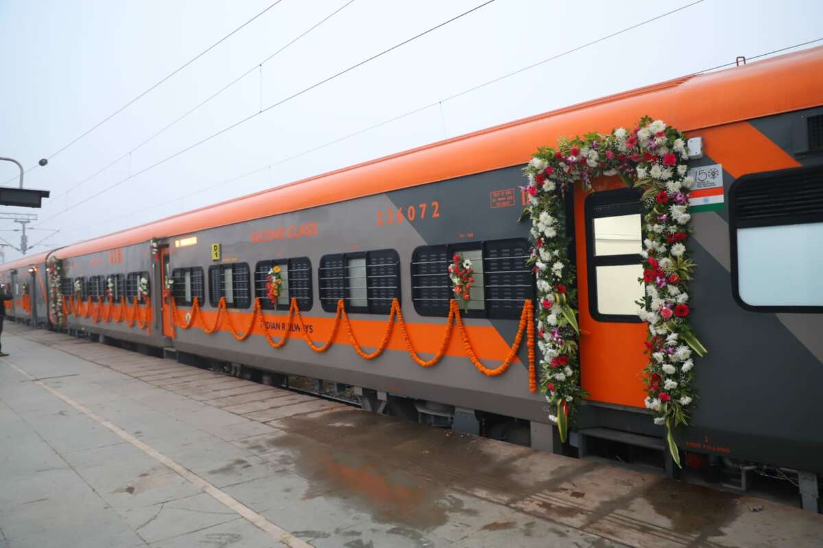 Grand welcome for Amrit Bharat Express in Visakhapatnam