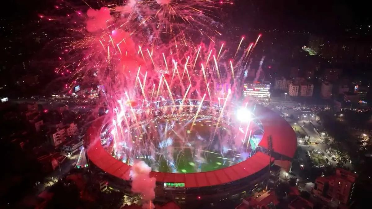 Aadudam Andhra: CM gives away cash prizes to winners in finals at Visakhapatnam