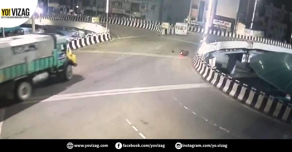 Two die in accident on NAD flyover in Visakhapatnam