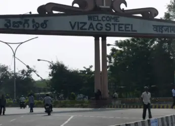 Centre urged to consider VSP-SAIL merger, halt asset sales amid financial crisis