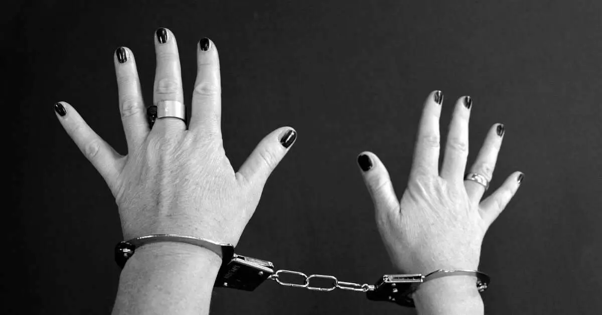 Visakhapatnam cyber crime police arrests woman for Rs 22 lakh-scam