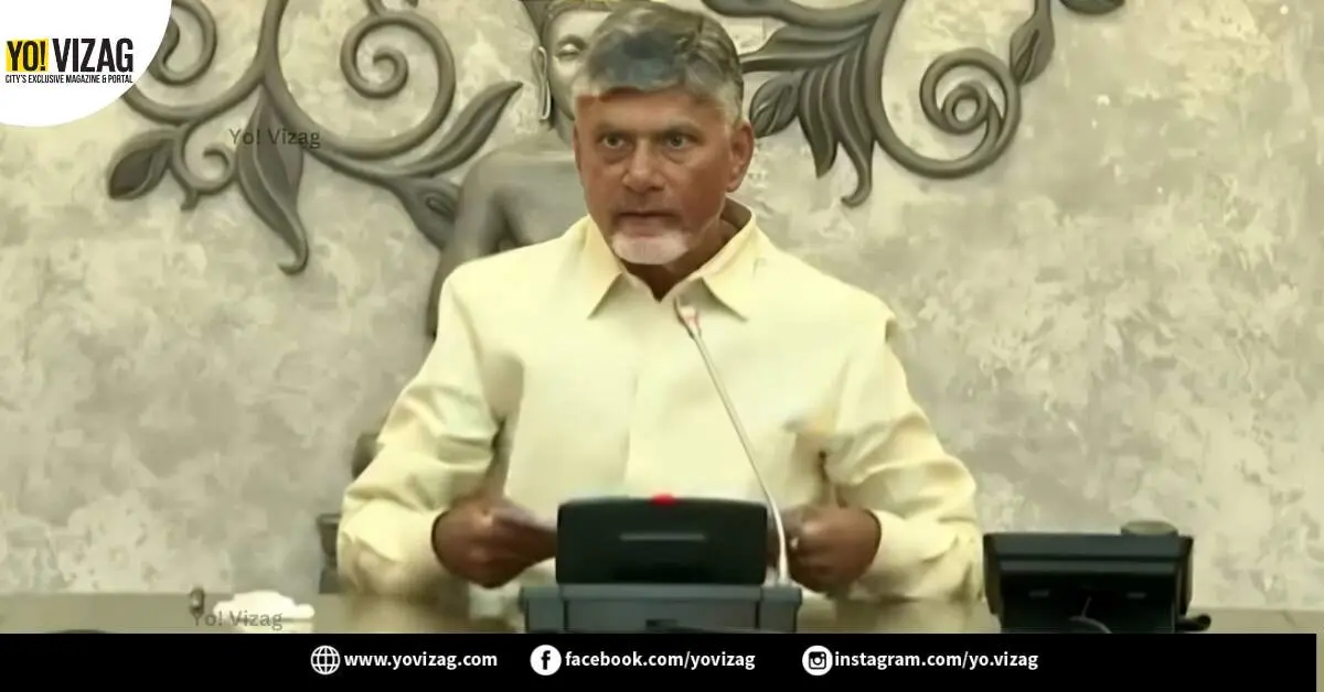 Fair at 'palace' drawing crowds 