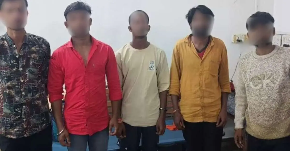 Stone pelting at Durg-Visakhapatnam Vande Bharat during trial run