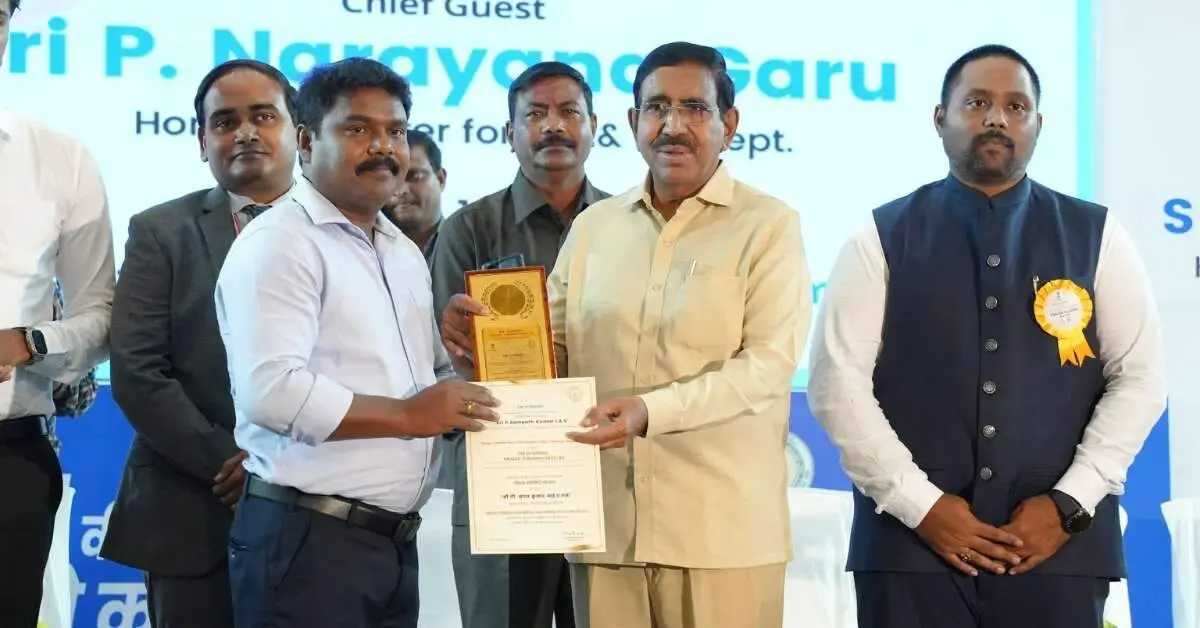 GVMC bags State-level award for empowering street vendors