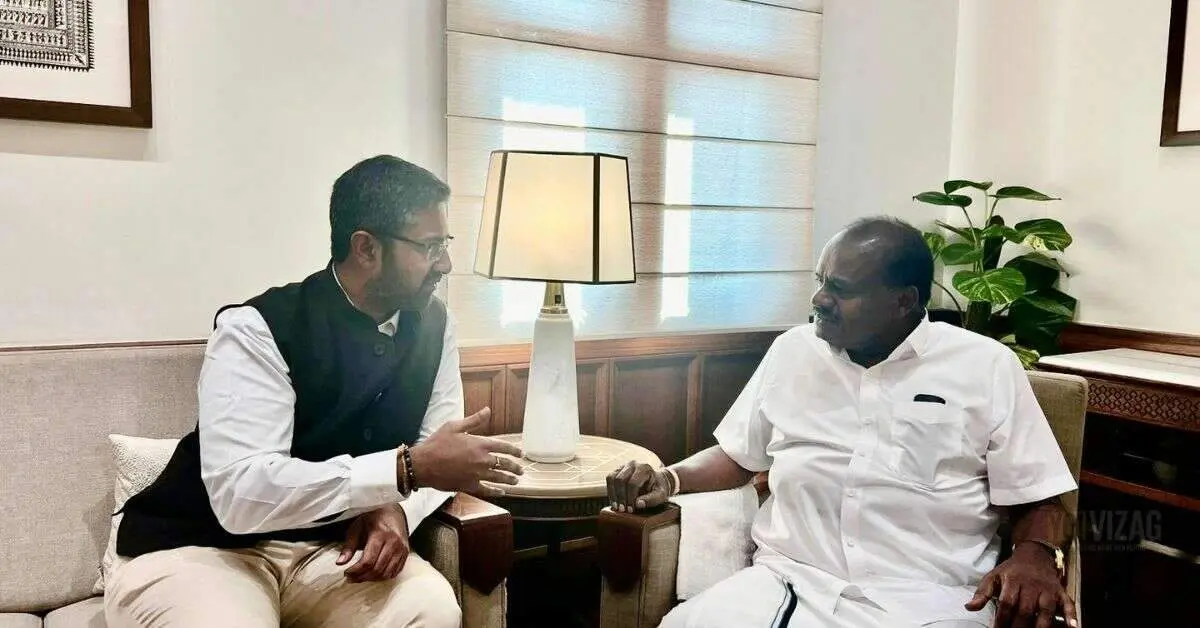 Sribharat discusses steel plant issue with Union Minister