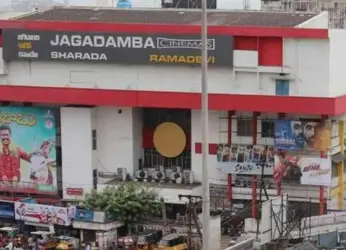 5 Things To Do To Explore Jagadamba Junction In A New Light!