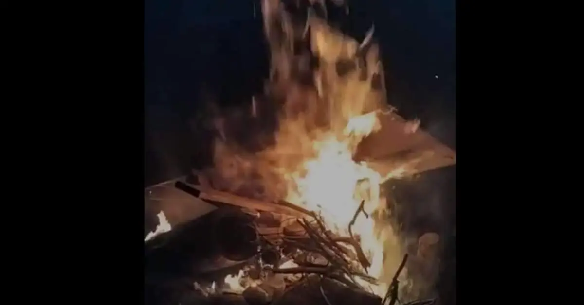 Bhogi bonfire marks beginning of Sankranti festivities in Vizag