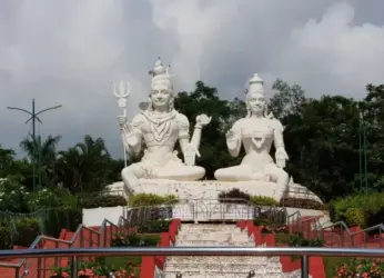 Fire breaks out at Kailasagiri near ropeway in Visakhapatnam