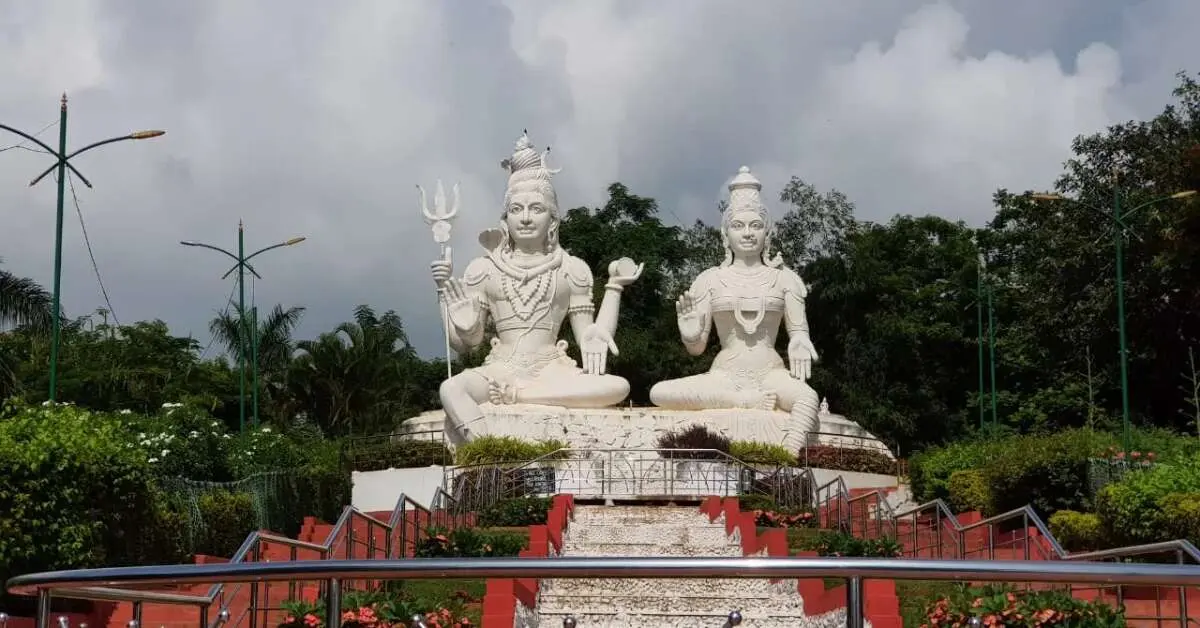 Fire breaks out at Kailasagiri near ropeway in Visakhapatnam