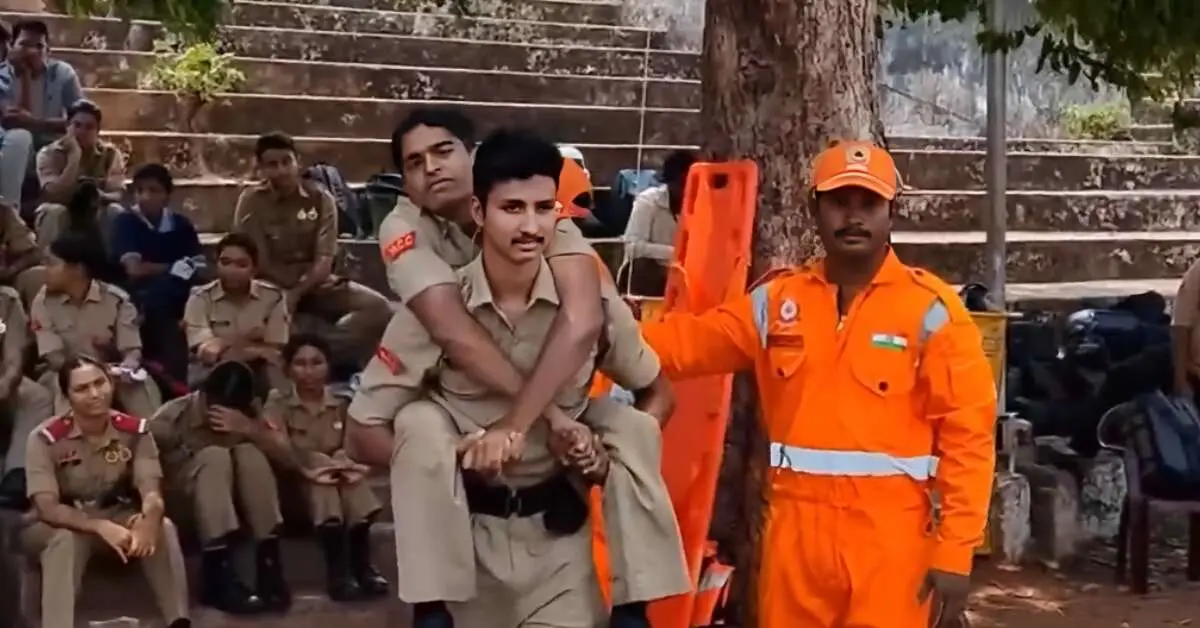 Air riads, blackouts simulated in mock drill in Visakhapatnam yesterday