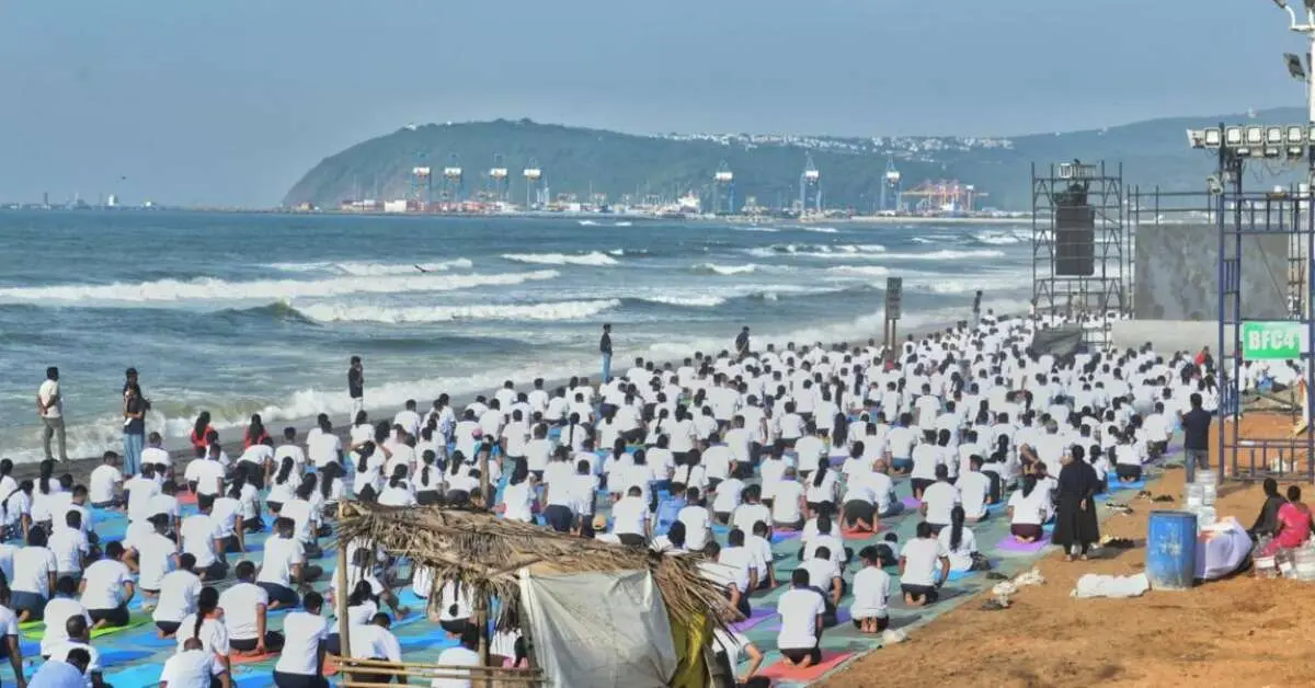 Lakhs gather to do Yoga by the beach in Visakhapatnam; See pics!