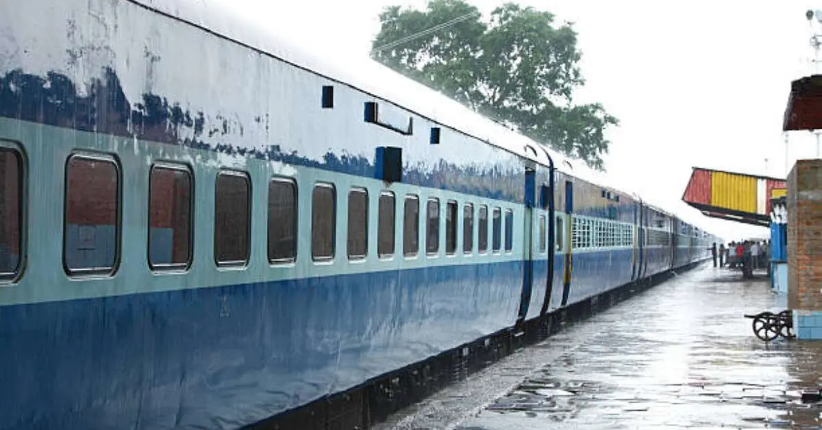 Visakhapatnam: Gang robbery on Visakha Express