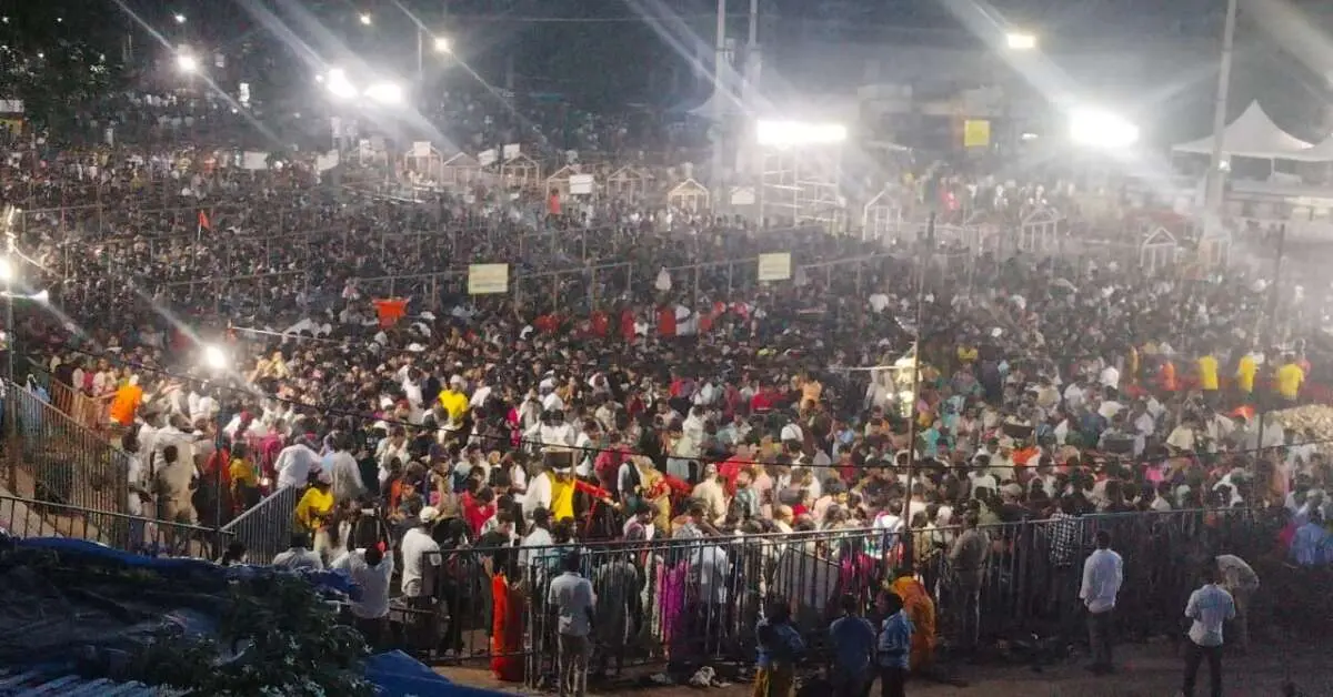 A 'sea of devotees' graces Giri Pradakshina 2025 in Visakhapatnam