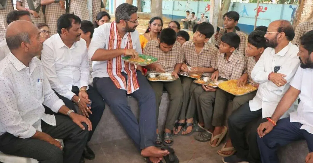 Visakhapatnam MP calls for society support to reforms in education field