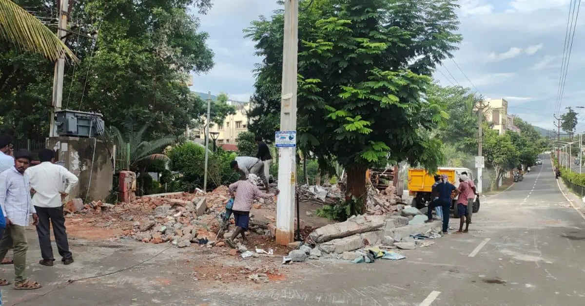 GVMC Launches ‘Operation Lungs’ to Reclaim Urban Green Spaces in Visakhapatnam