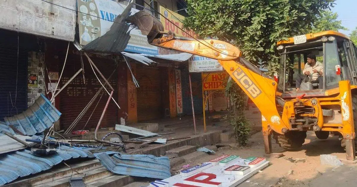 Operation Lungs in Vizag: GVMC Faces Praise and Criticism