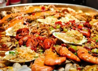 Vizag Food Festival 2025: Seafood Extravaganza at RK Beach!