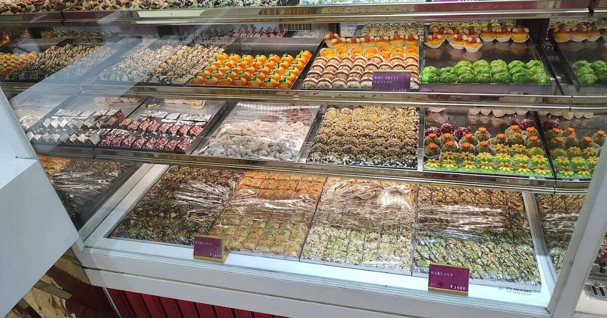 Where to Get the Best Pootharekulu in Vizag: 5 Great Spots!