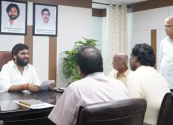 Priority to be given for resolving the Praja Darbar complaints: VMRDA chairman