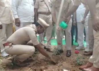 Become partners in social service, CP tells staff