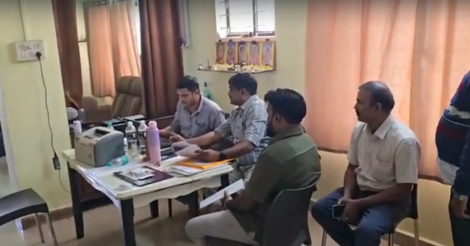 ACB raids residences of staff of sub-registrar offices