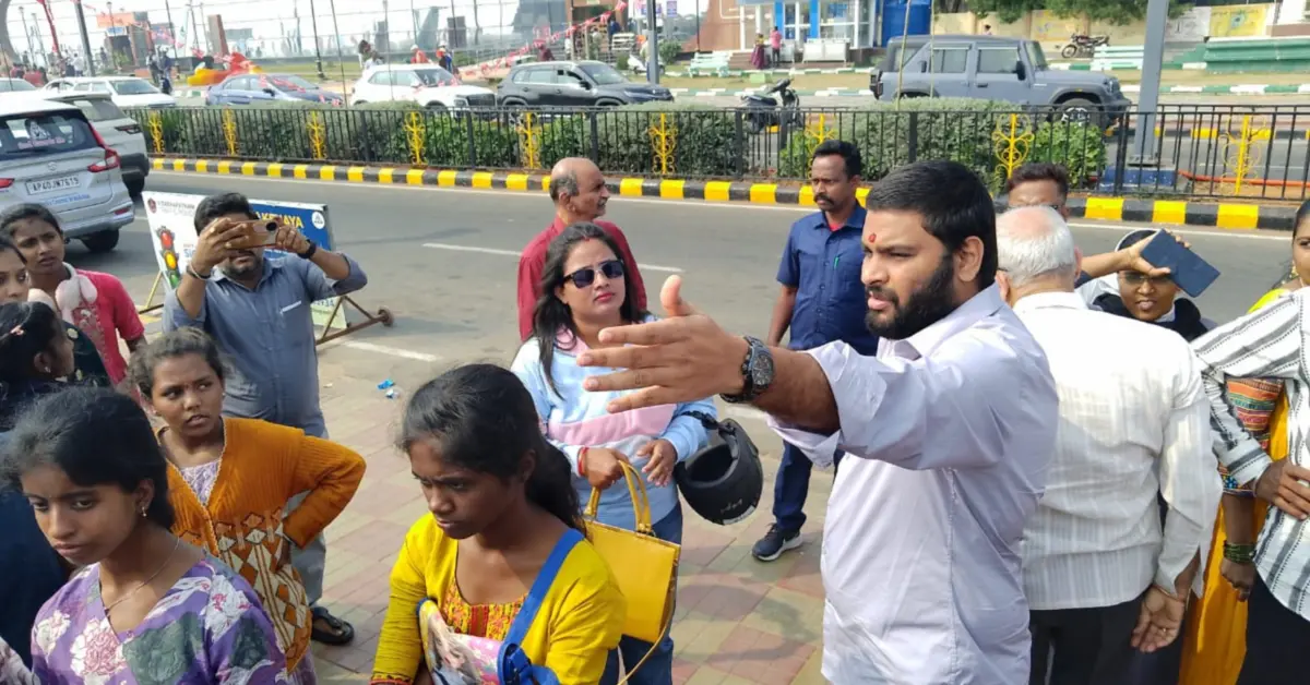 Museums in Vizag should open early for tourists: VMRDA chairman