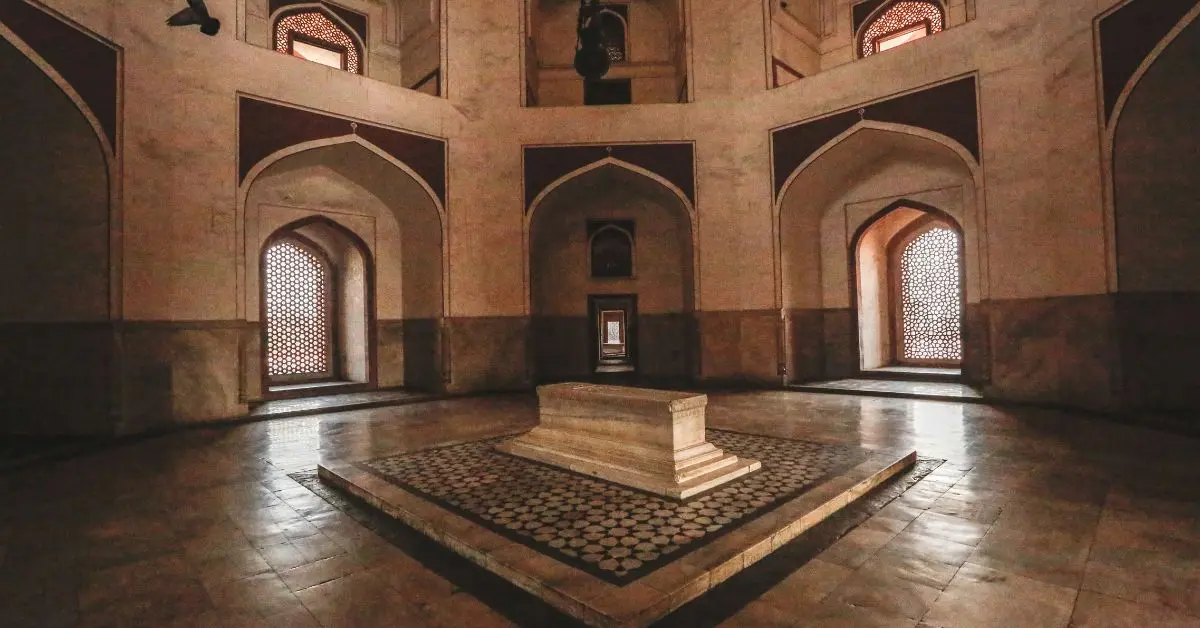 Vizag to Agra travel guide- Best stay, route, and tourist attractions.