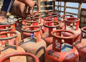 Hotels, restaurants in Vizag raided, gas cylinders seized