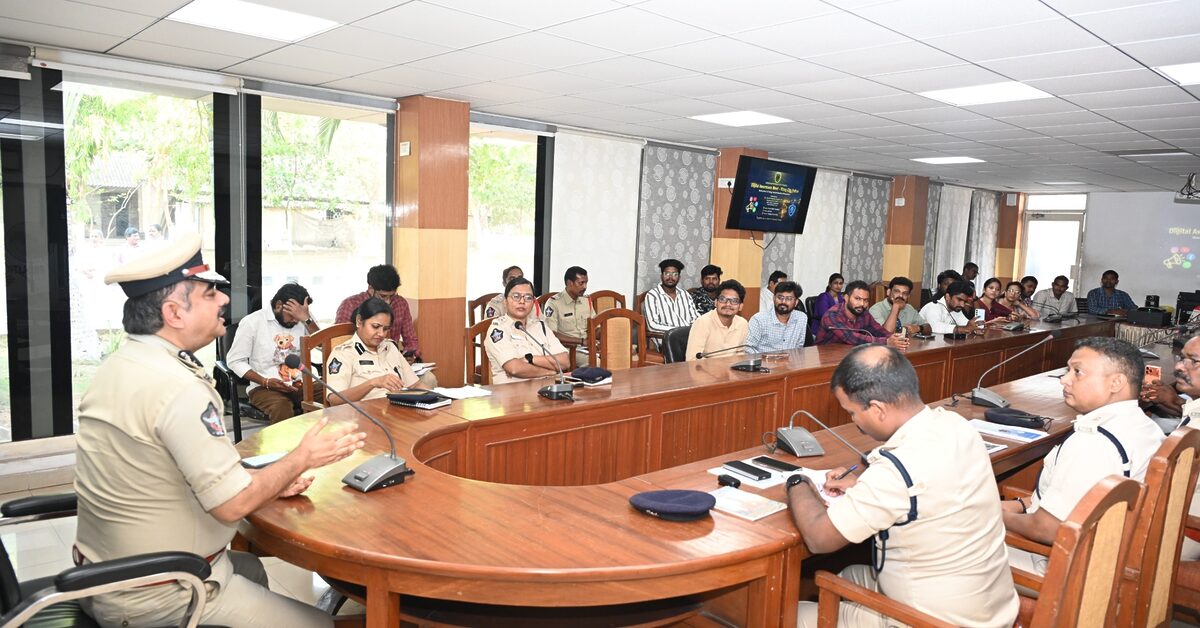 Visakhapatnam police urges social media influencers for positive change